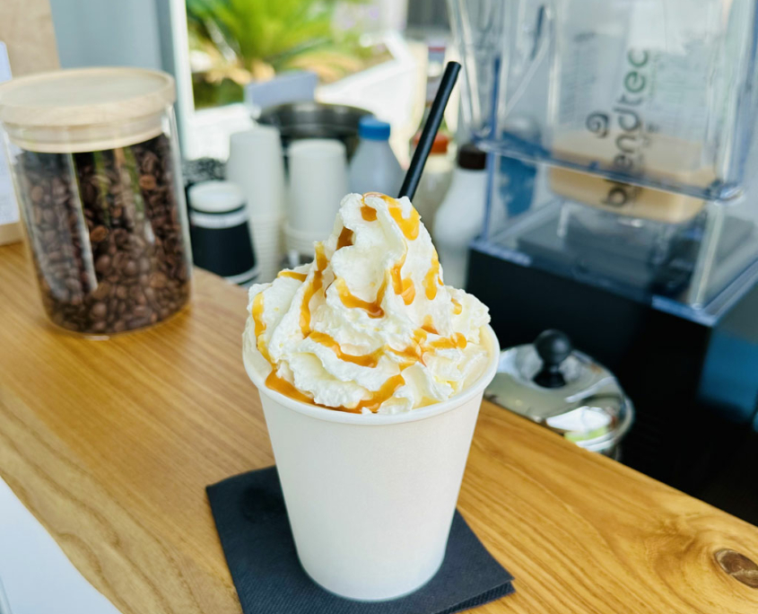 L'animation Brew Ice Coffee propose des ice coffee gourmands